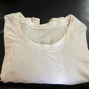Lululemon size 8 long sleeve white
